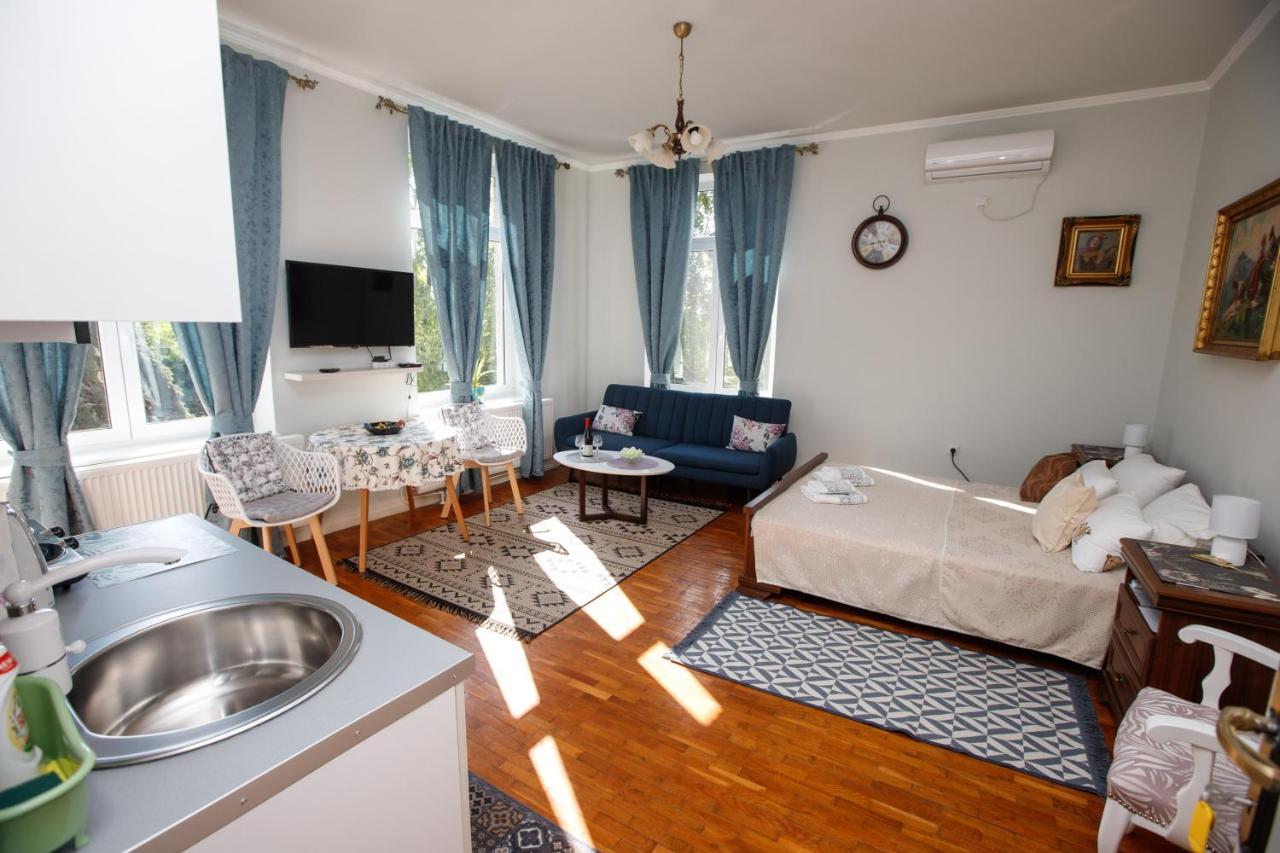 Angeli Vila Apartments ซูโบติกา ภายนอก รูปภาพ