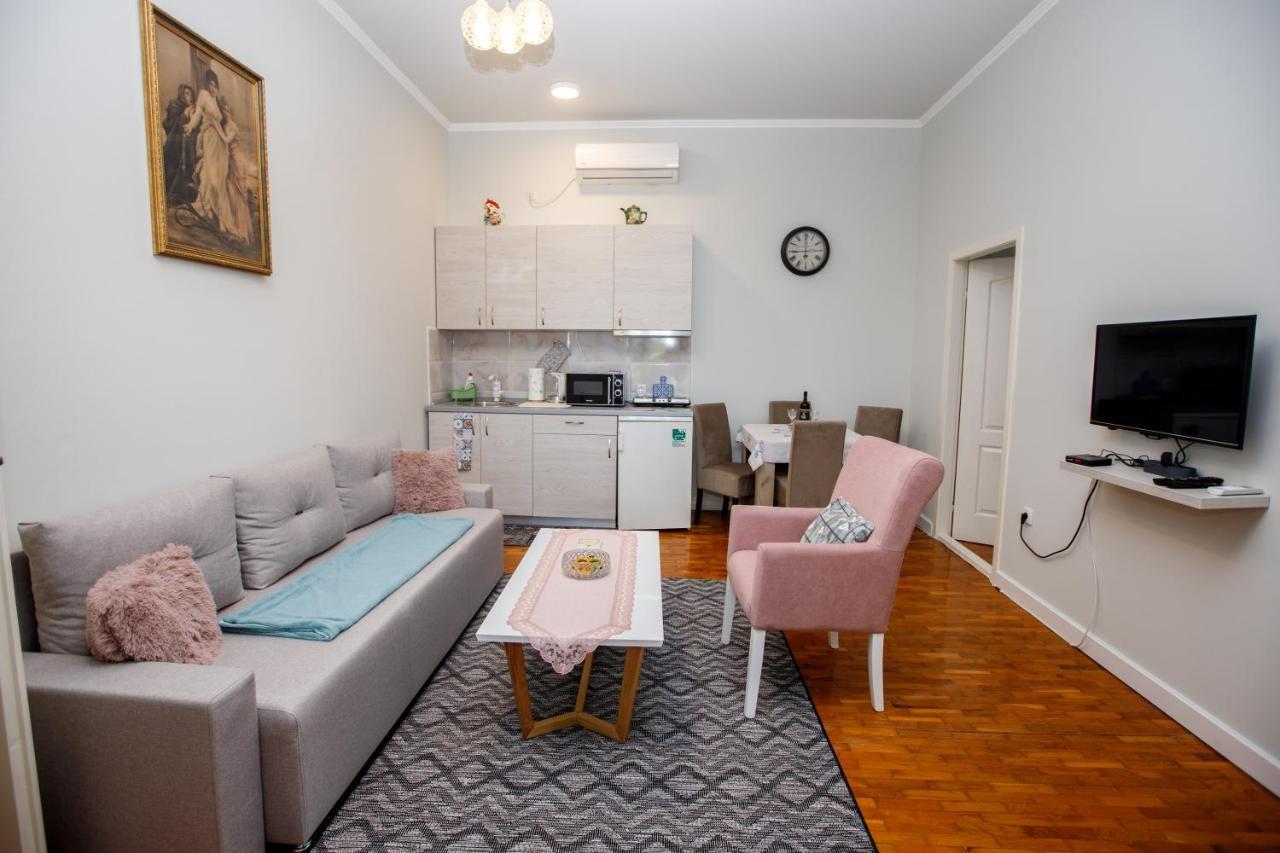 Angeli Vila Apartments ซูโบติกา ภายนอก รูปภาพ